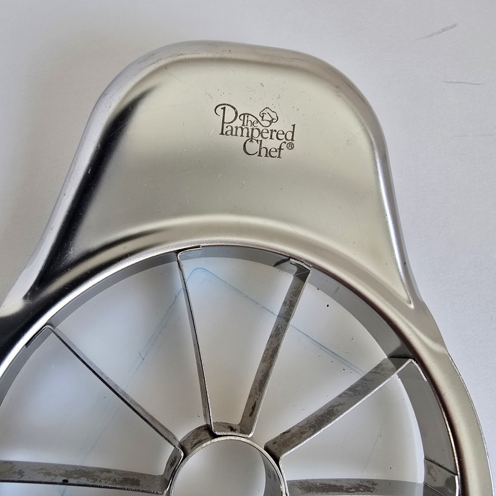Pampered Chef Apple  Corer Slicer Kitchen Utensil - Picture 3 of 5